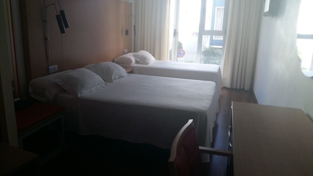 Hotel Ril Burela Екстер'єр фото