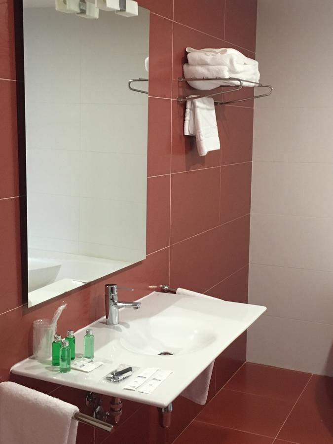Hotel Ril Burela Екстер'єр фото